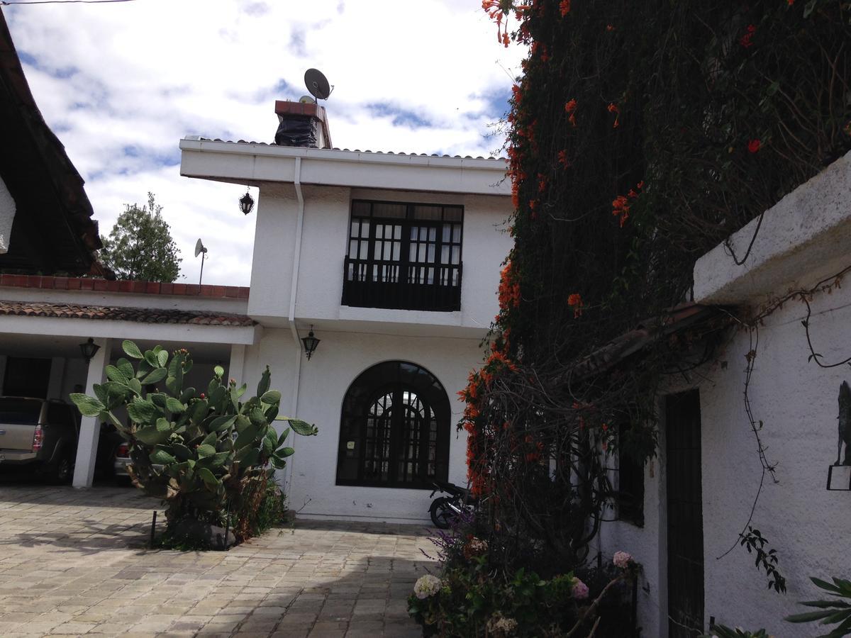 Mansion Samzara Hosteleria Sangolqui Bagian luar foto